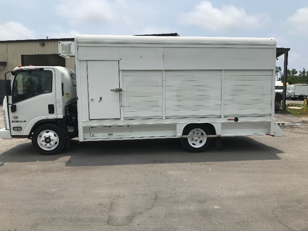 2016 Isuzu Nrr Beverage Truck