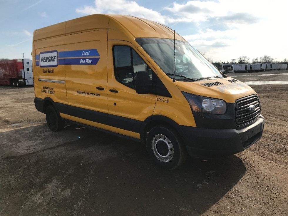 Used Cargo Vans for Sale - Penske Used Trucks