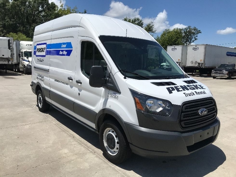 Used Cargo Vans for Sale in FL - Penske Used Trucks