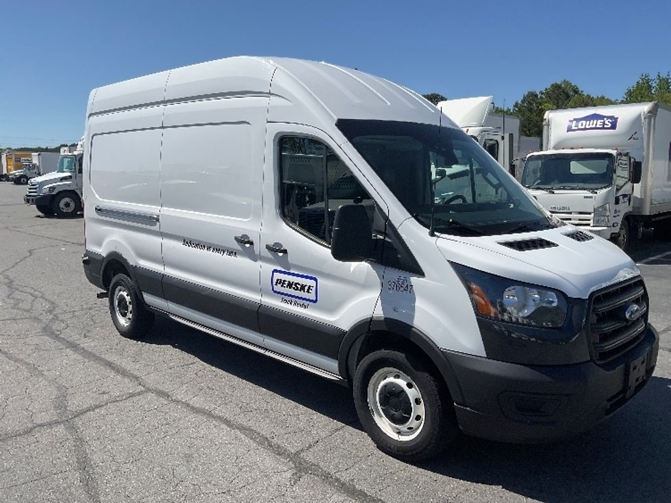 Used Cargo Vans for Sale in AR - Penske Used Trucks