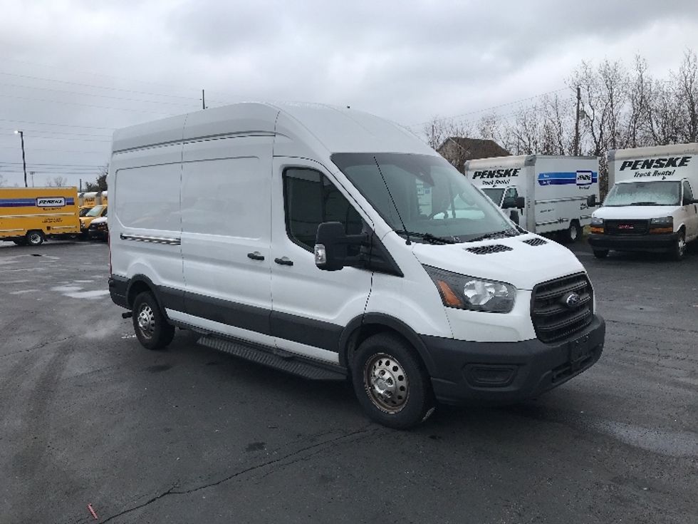 Used Transit 350 Cargo Vans for Sale - Penske Used Trucks