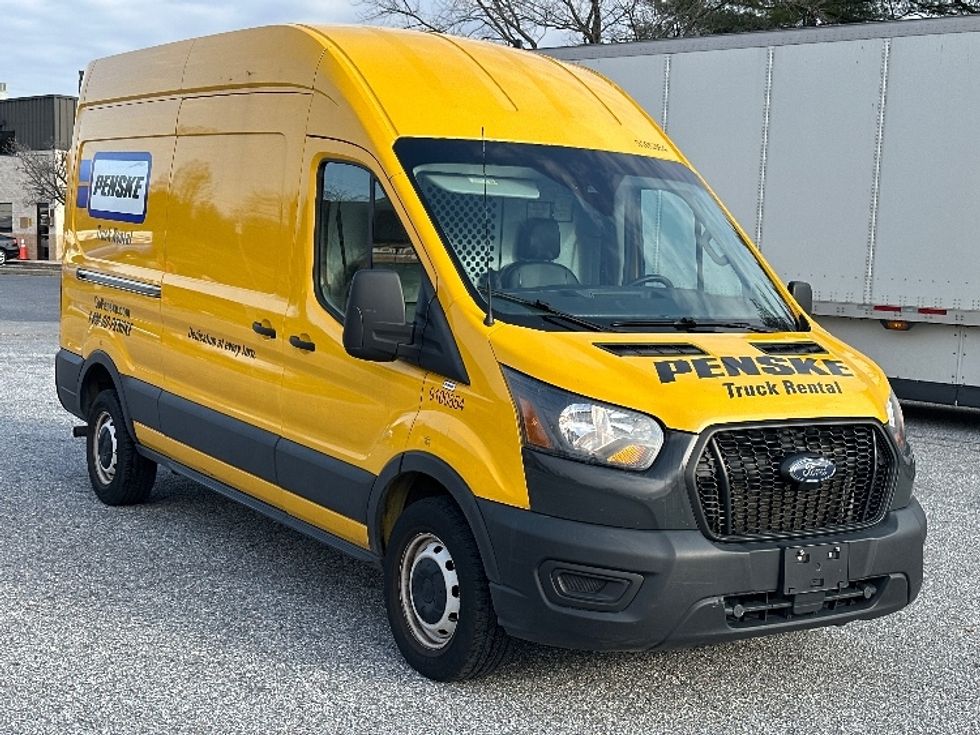 Used Ford Cargo Vans for Sale in Essex - Penske Used Trucks