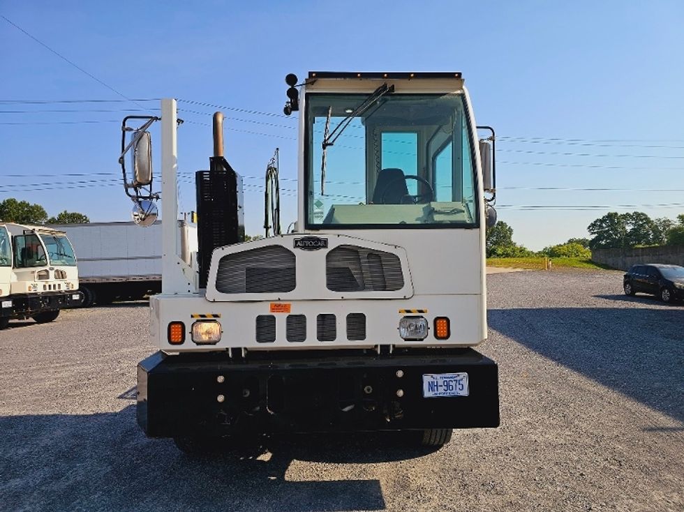 2019 Autocar XSPOTTER Yard Truck