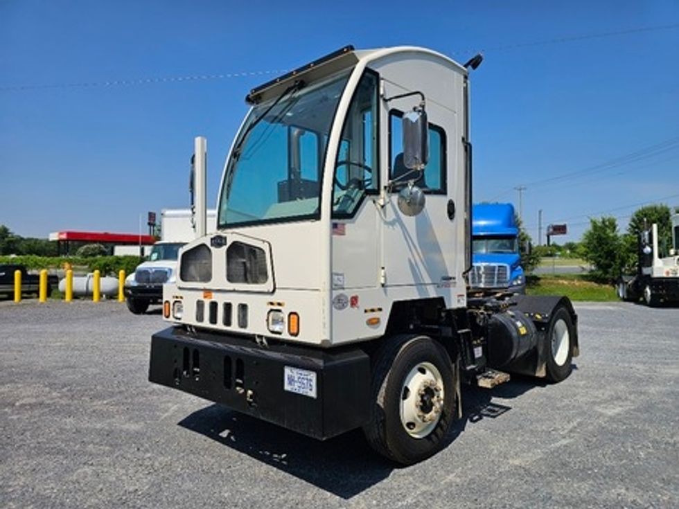 2019 Autocar XSPOTTER Yard Truck