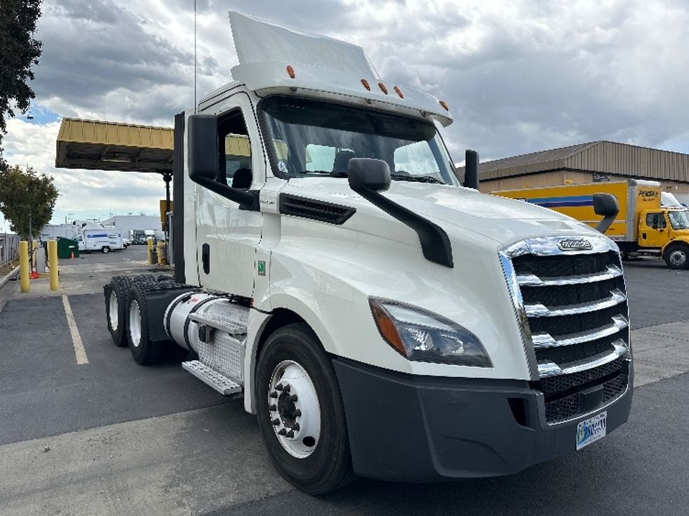 Your Next Used 2018 Freightliner T12664ST, 316649, Is For Sale And ...