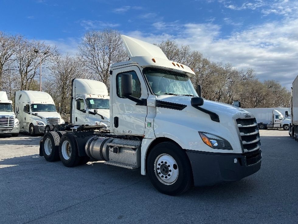 Your Next Used 2018 Freightliner T12664ST, 319649, Is For Sale And ...