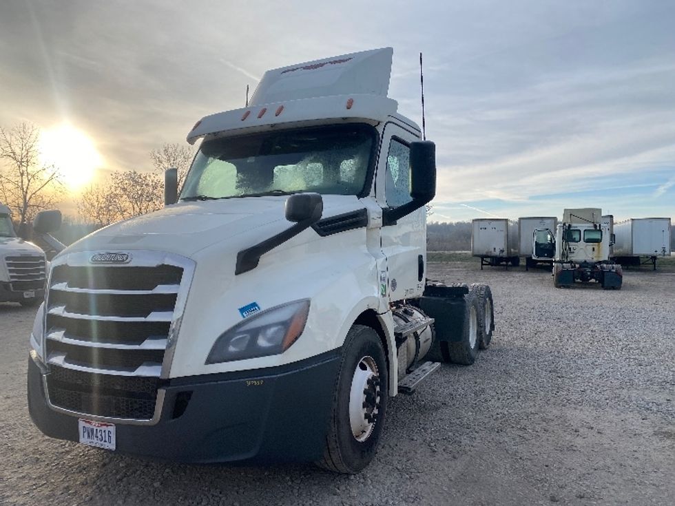 Your Next Used 2018 Freightliner T12664ST, 317337, Is For Sale And ...