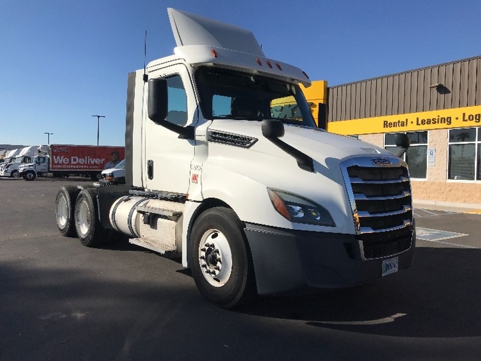 Your Next Used 2018 Freightliner T12664ST, 316009, Is For Sale And ...