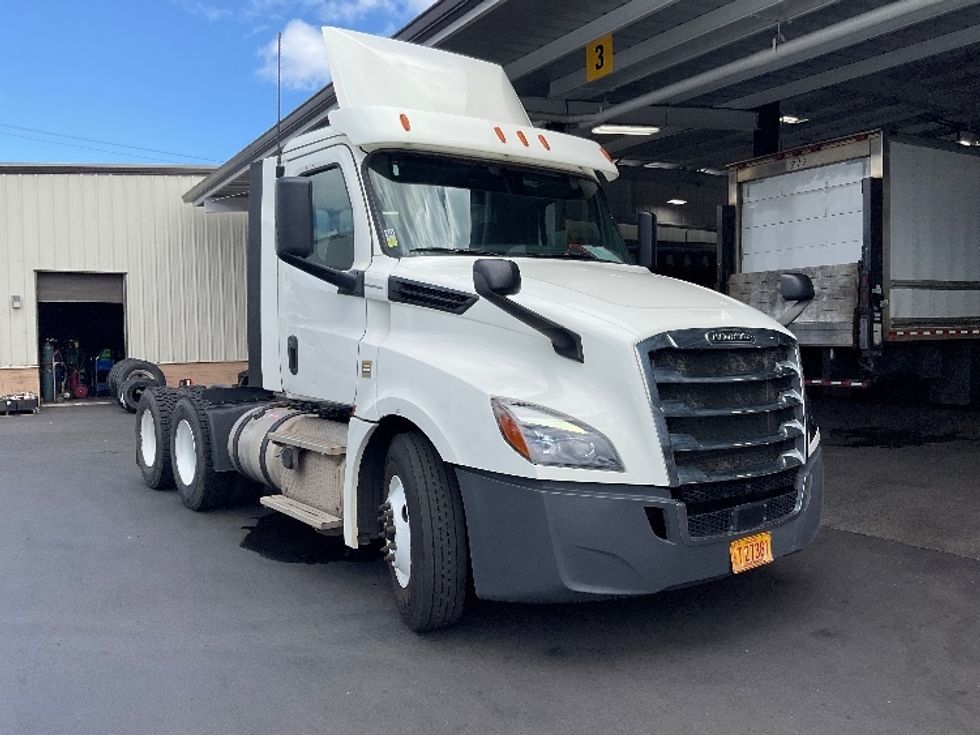 Your Next Used 2018 Freightliner T12664st, 315297, Is For Sale And 