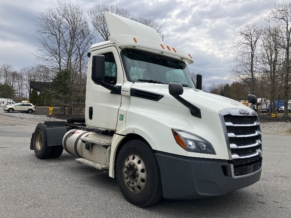 2019 Freightliner T12642ST Day Cab Tractor