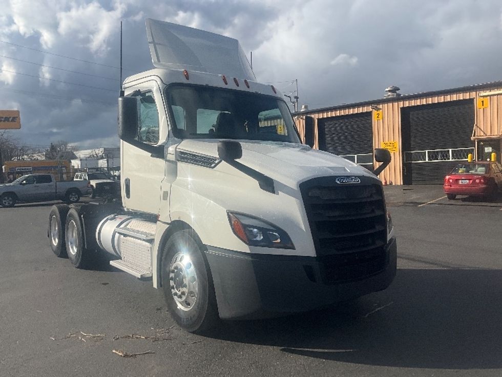 Your Next Used 2019 Freightliner T12664st, 217497, Is For Sale And 