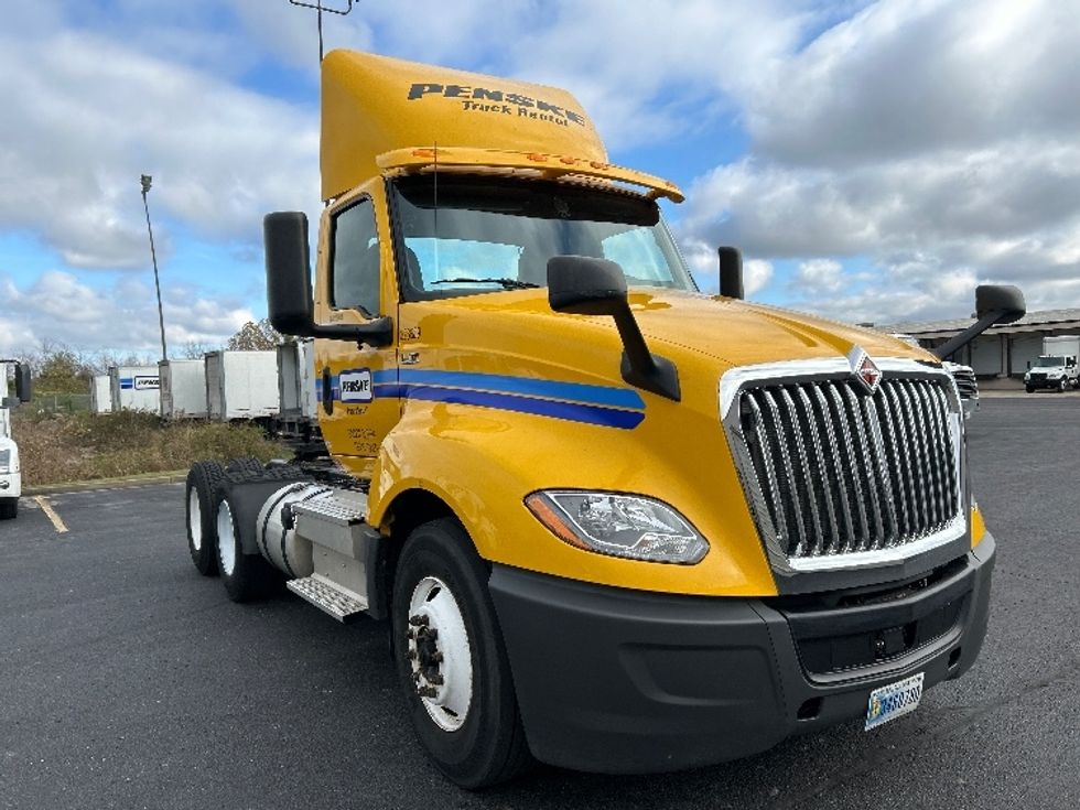 2019 International LT625 Day Cab Tractor