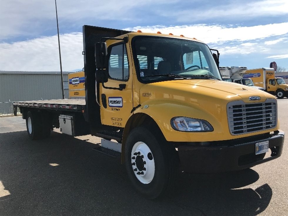 Used Flatbed Trucks for Sale in MS - Penske Used Trucks