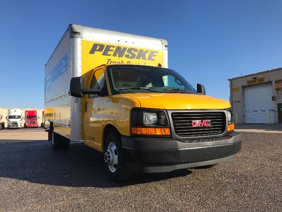 Used Light Duty Box Trucks for Sale in MS - Penske Used Trucks