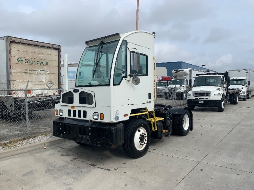 Used 2016 Autocar Tractor Yard Truck - Unit 213153 - Penske Used Trucks