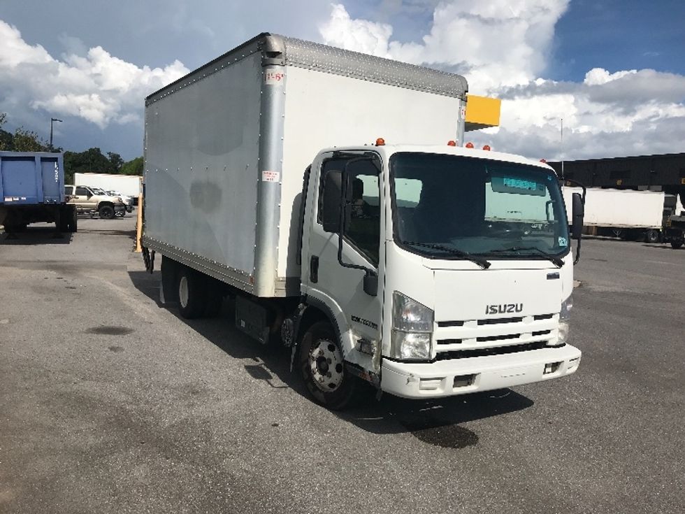 Used Isuzu NPR Cabover Trucks for Sale - Penske Used Trucks