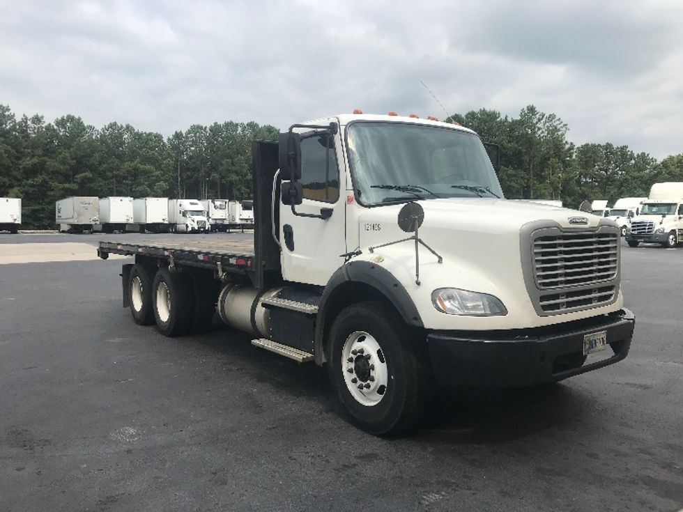 Used Flatbed Trucks for Sale in GA - Penske Used Trucks