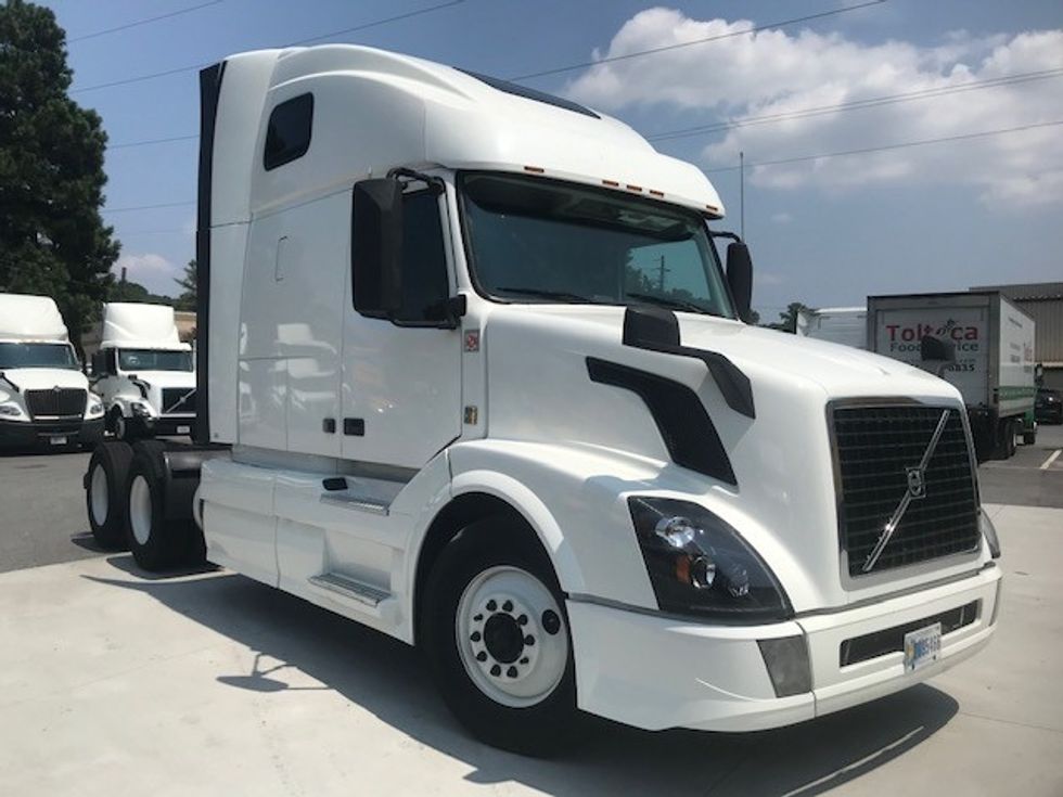 Used 2016 Volvo Tractor Sleeper Tractor - Unit 130210 - Penske Used Trucks