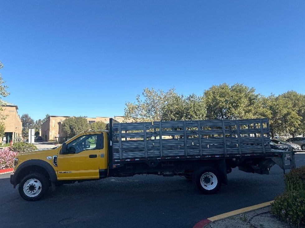 2018 Ford F450 Flatbed Truck