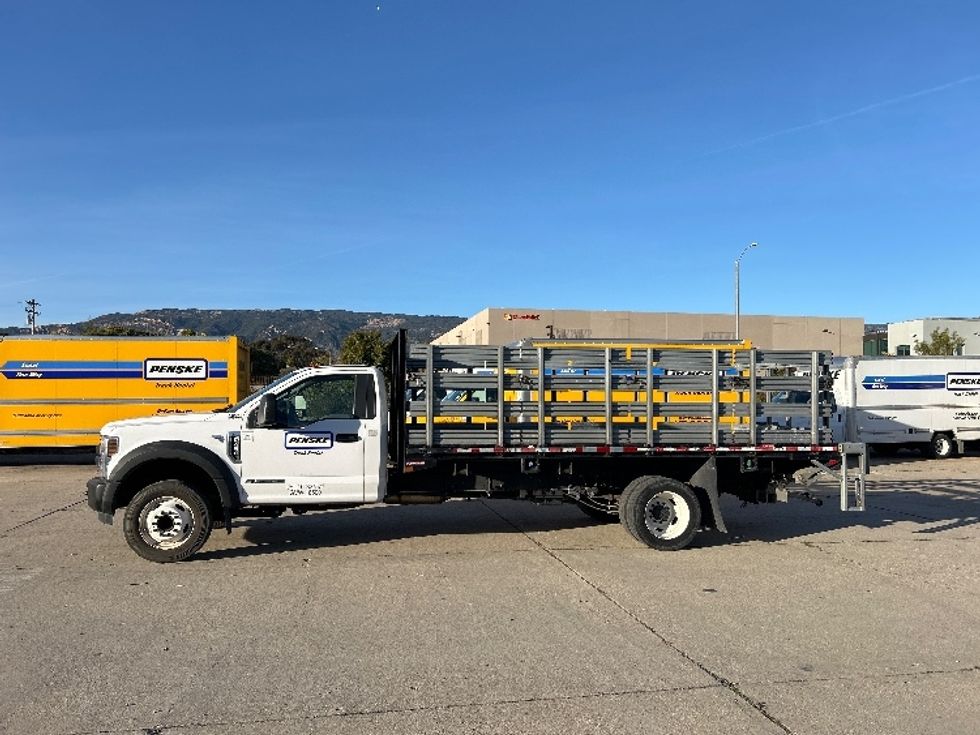 2019 Ford F450 Flatbed Truck