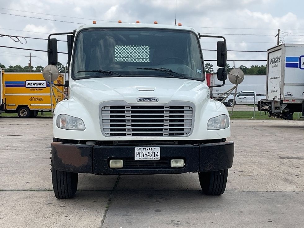 2016 Freightliner M2 Flatbed Truck