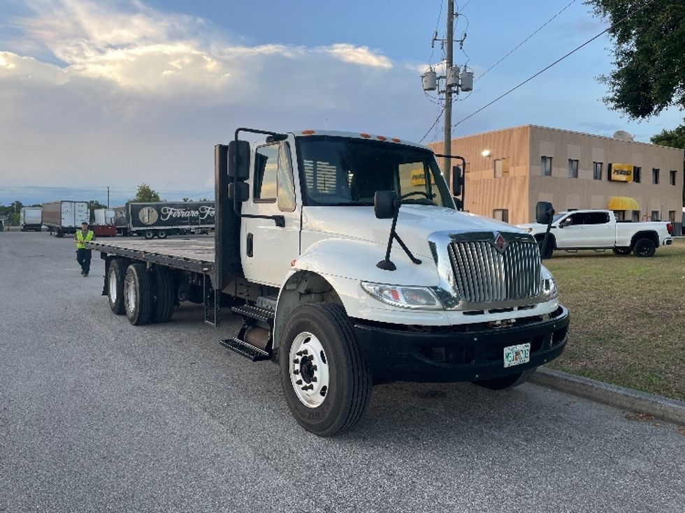 2019 International 4400 Flatbed Truck