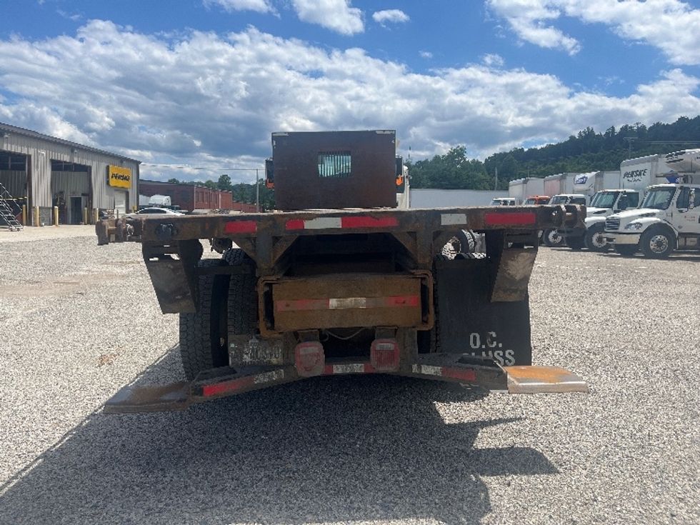 2017 Mack Granite GU813 Flatbed Truck