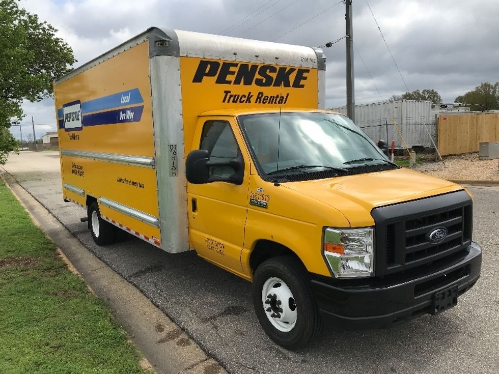 2019 Ford E350 Light Duty Box Truck