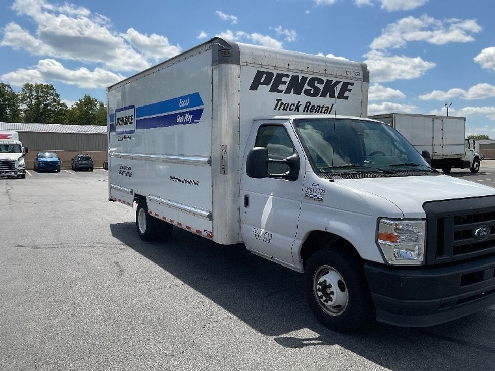 2021 Ford E350 Light Duty Box Truck