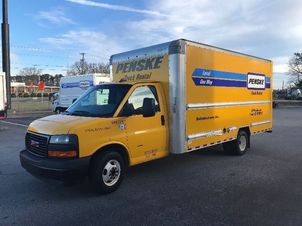 Used Light Duty Box Trucks for Sale in SC - Penske Used Trucks