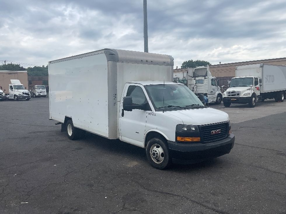 2019 GMC Savana G33903 Light Duty Box Truck