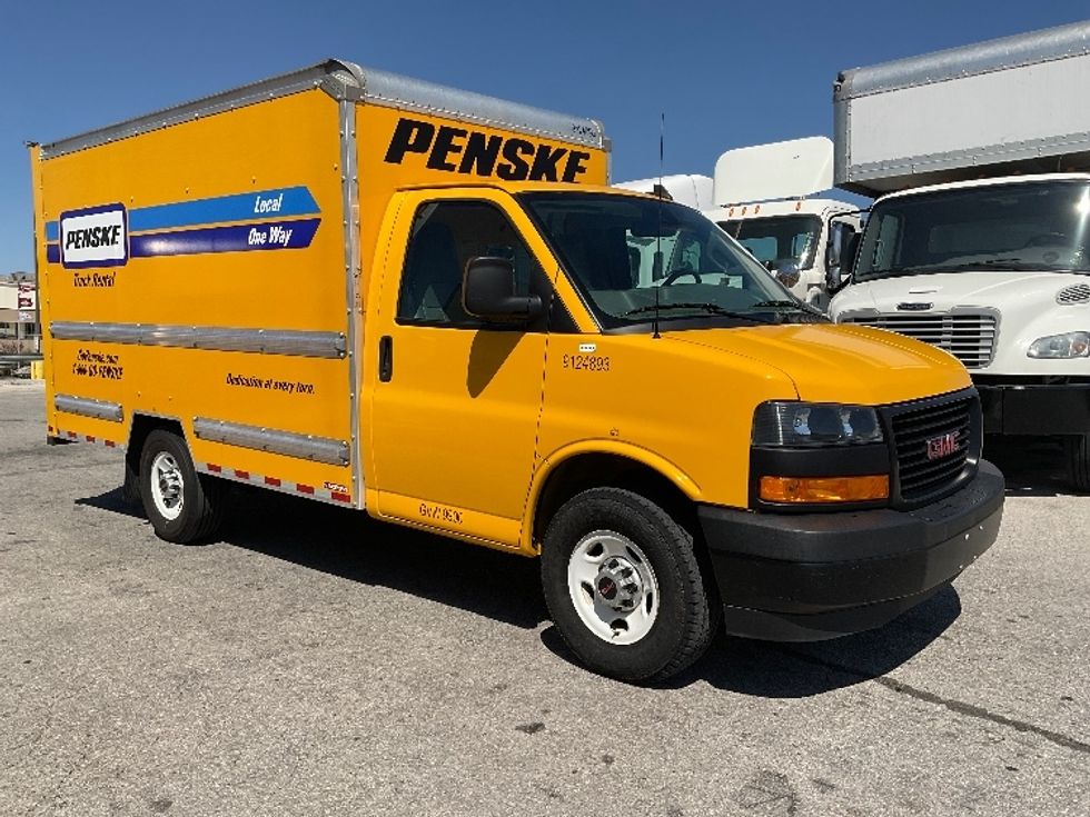 Used Light Duty Box Trucks for Sale in AR - Penske Used Trucks