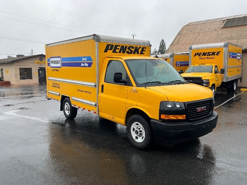 Used Light Duty Box Trucks For Sale Penske Used Trucks 8562