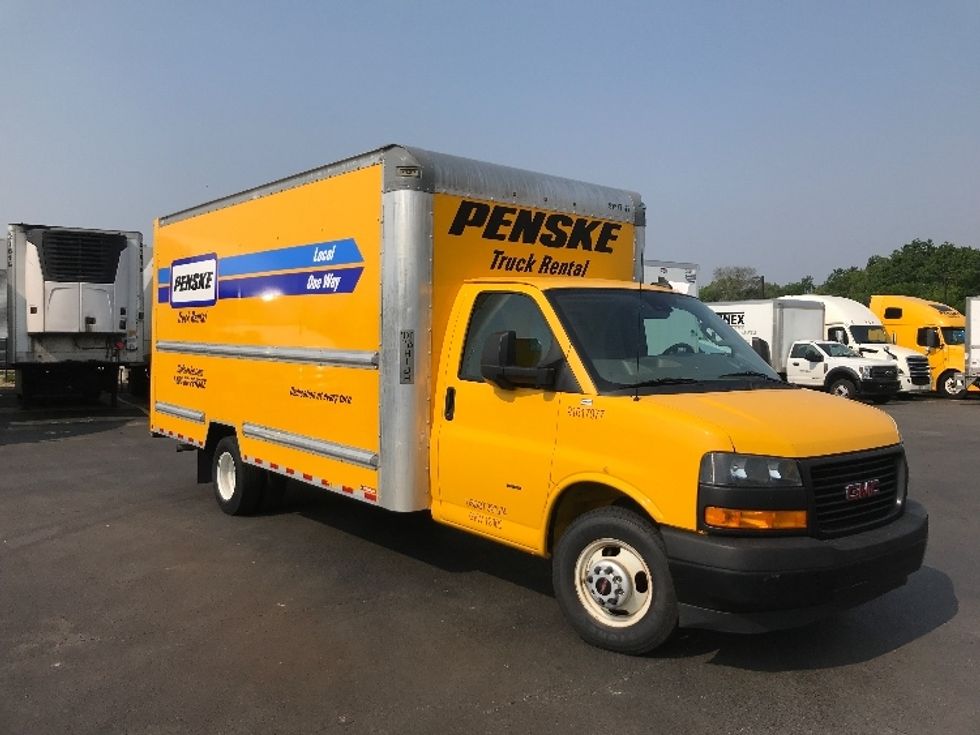 Used Light Duty Box Trucks for Sale in GA - Penske Used Trucks