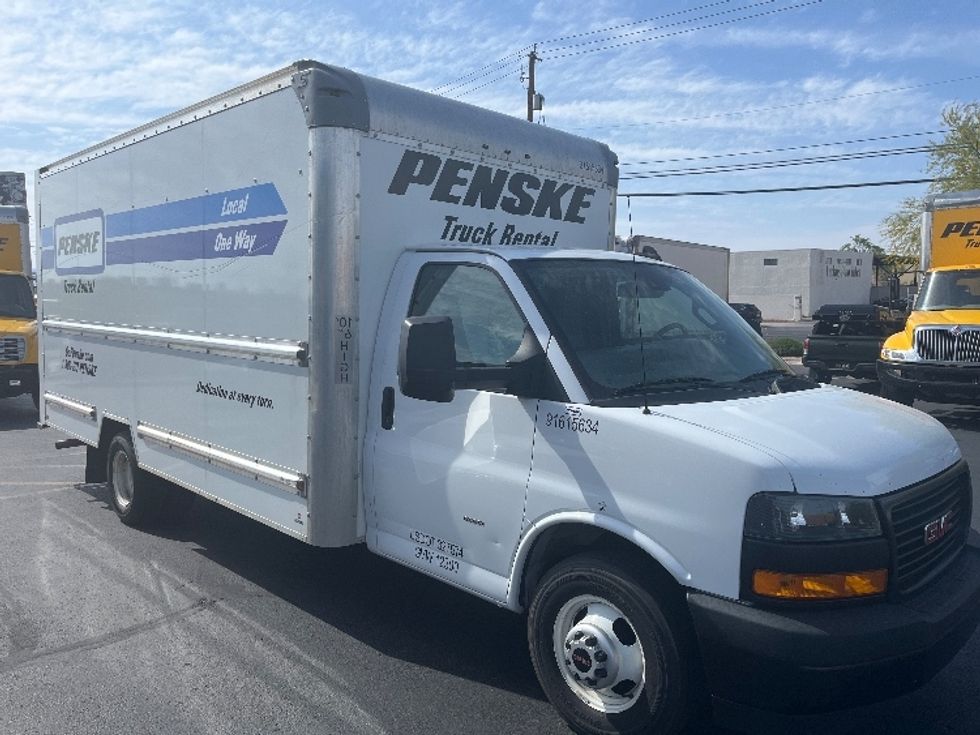 Used Light Duty Box Trucks for Sale in NV - Penske Used Trucks