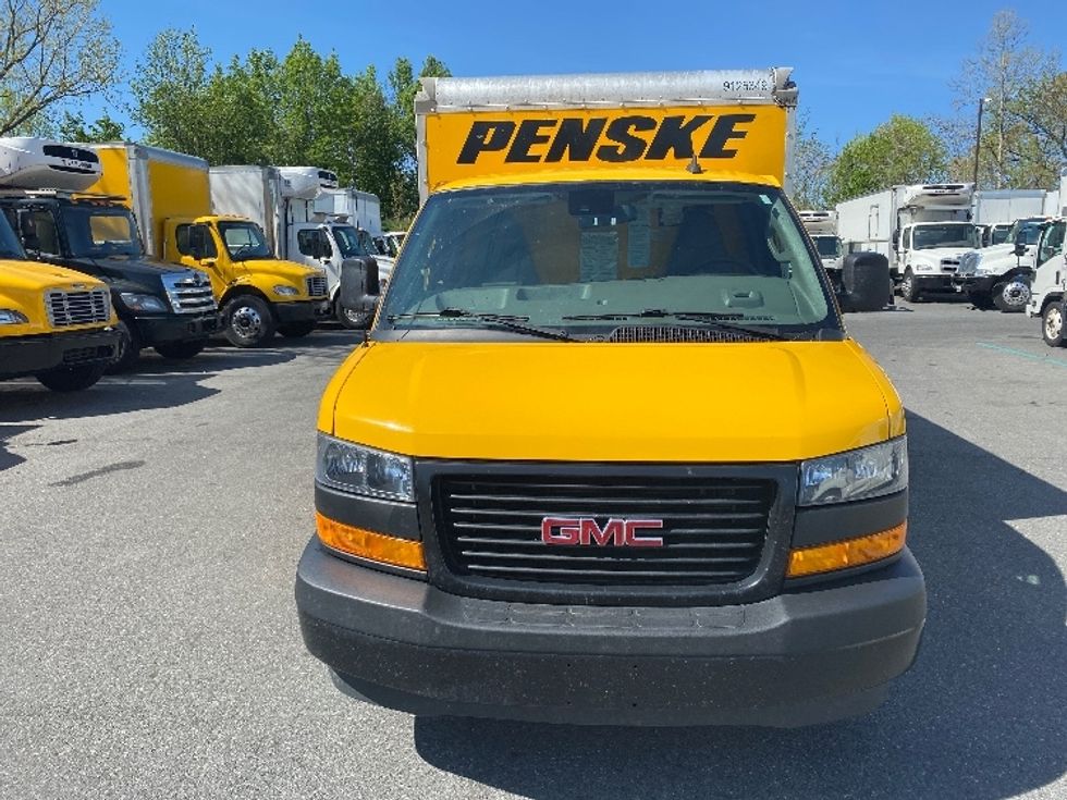 2021 GMC Savana G33503 Light Duty Box Truck