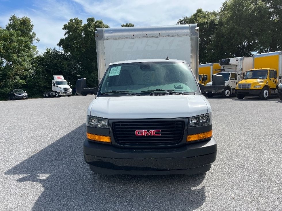 2021 GMC Savana G33903 Light Duty Box Truck