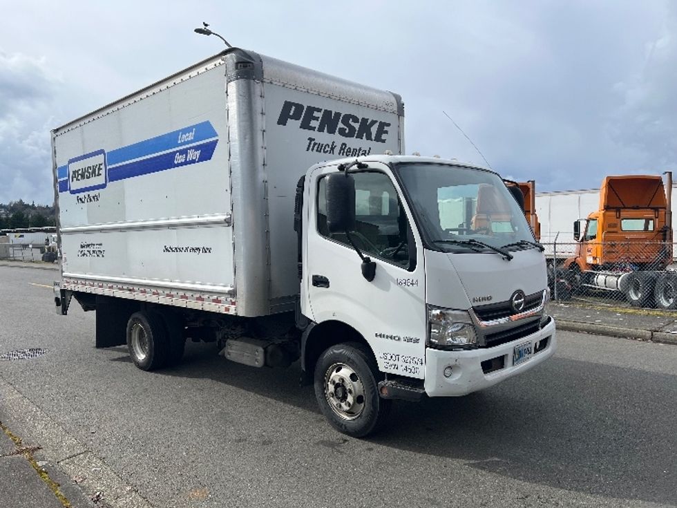 Used Cabover Trucks for Sale in WA - Penske Used Trucks