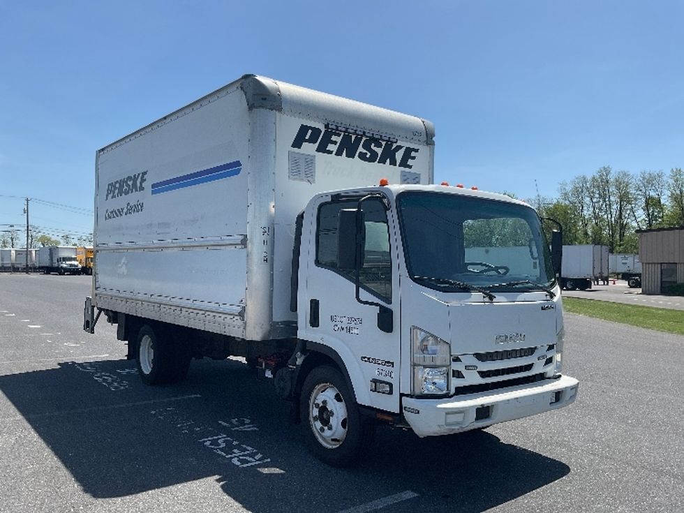 2016 Isuzu NPR EFI Light Duty Box Truck