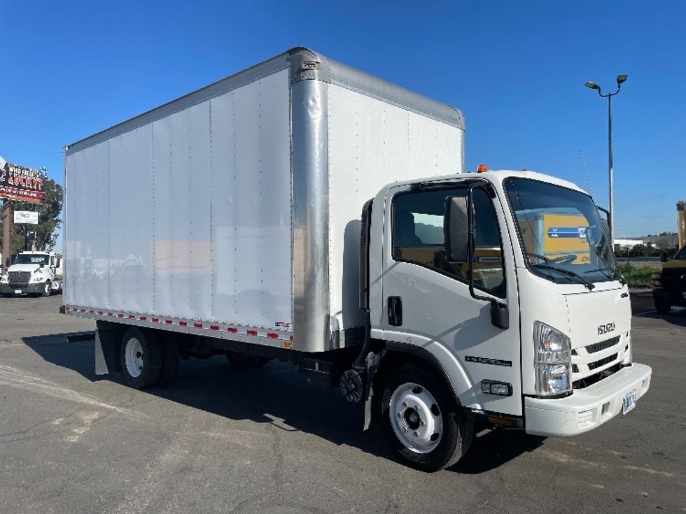 2020 Isuzu NPR EFI Light Duty Box Truck