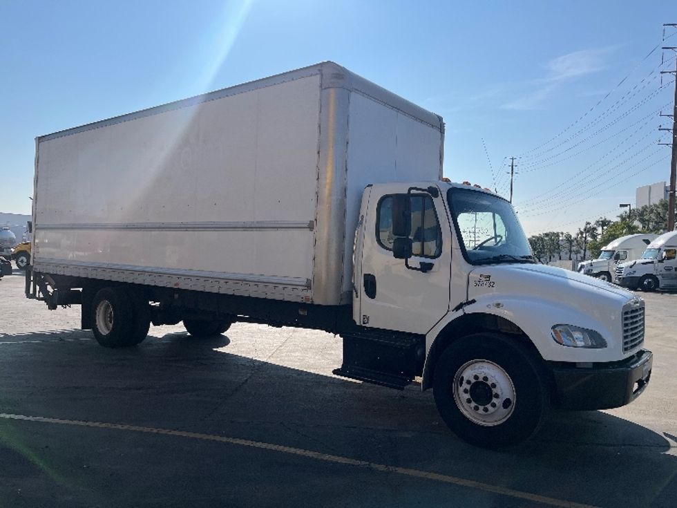 Used Medium Duty Box Trucks for Sale in CA - Penske Used Trucks