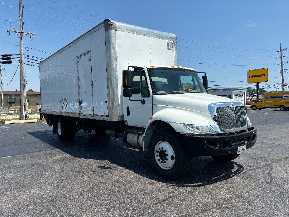 2017 International 4300 Medium Duty Box Truck