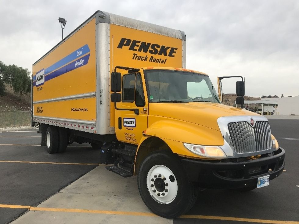 Used Medium Duty Box Trucks for Sale in CA - Penske Used Trucks