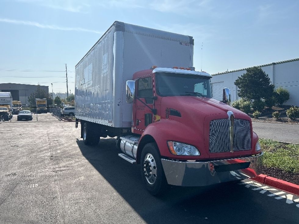 Used Kenworth Medium Duty Box Trucks for Sale - Penske Used Trucks