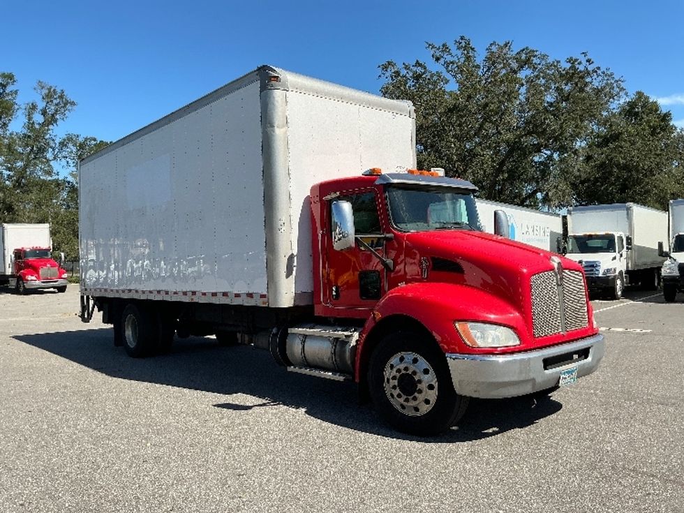 2016 Kenworth T370 Medium Duty Box Truck