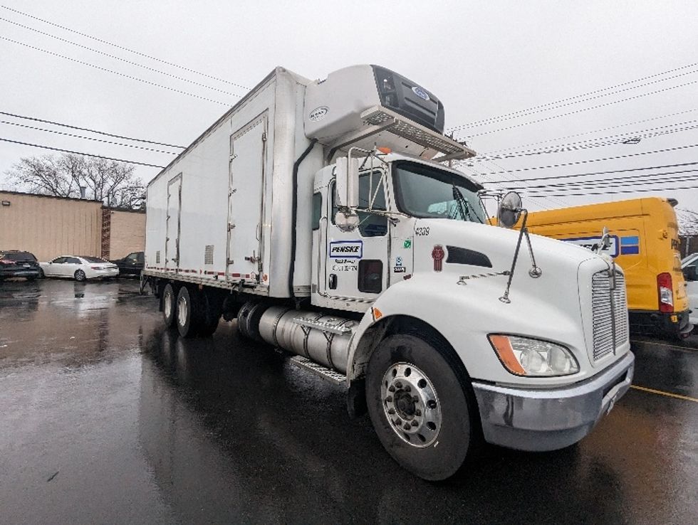 2016 Kenworth T370 Refrigerated Truck