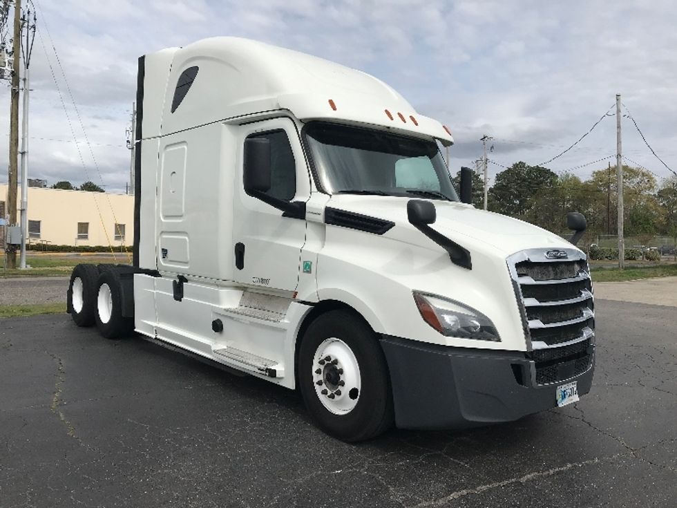 Your Next Used 2018 Freightliner T12664ST, 296167, Is For Sale And ...