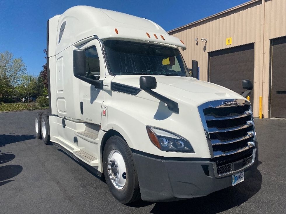 Your Next Used 2018 Freightliner T12664st, 315469, Is For Sale And 