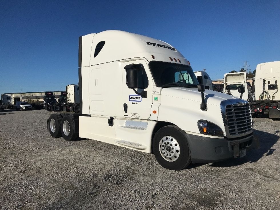 2019 Freightliner Cascadia 12564ST Sleeper Tractor