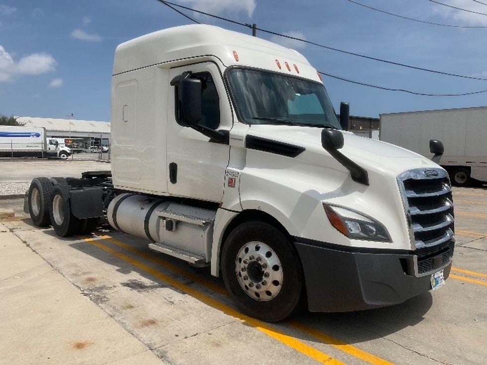 2019 Freightliner T12664ST Sleeper Tractor